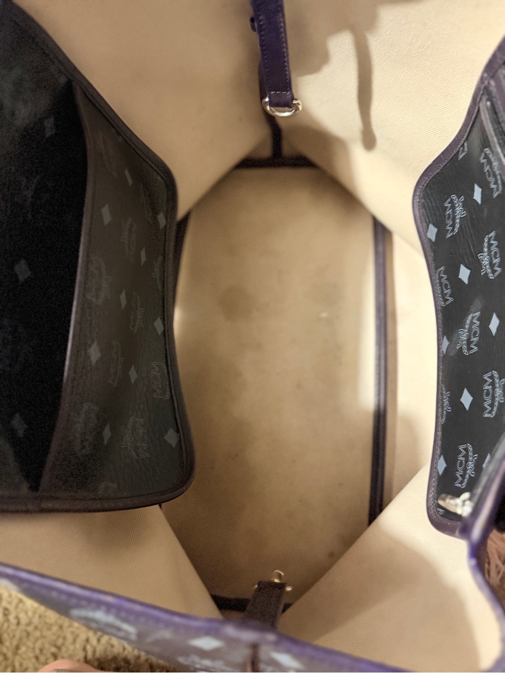 MCM Multicolor Princess Lion Tote - Picture 5 of 9
